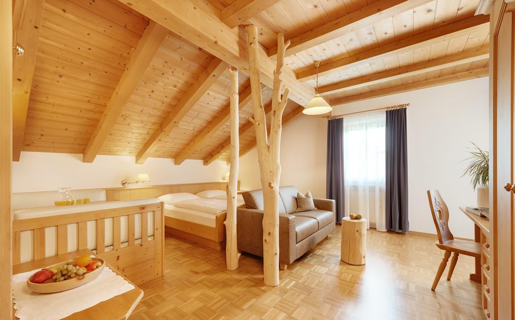 Alpin Stile Hotel Laion Room photo